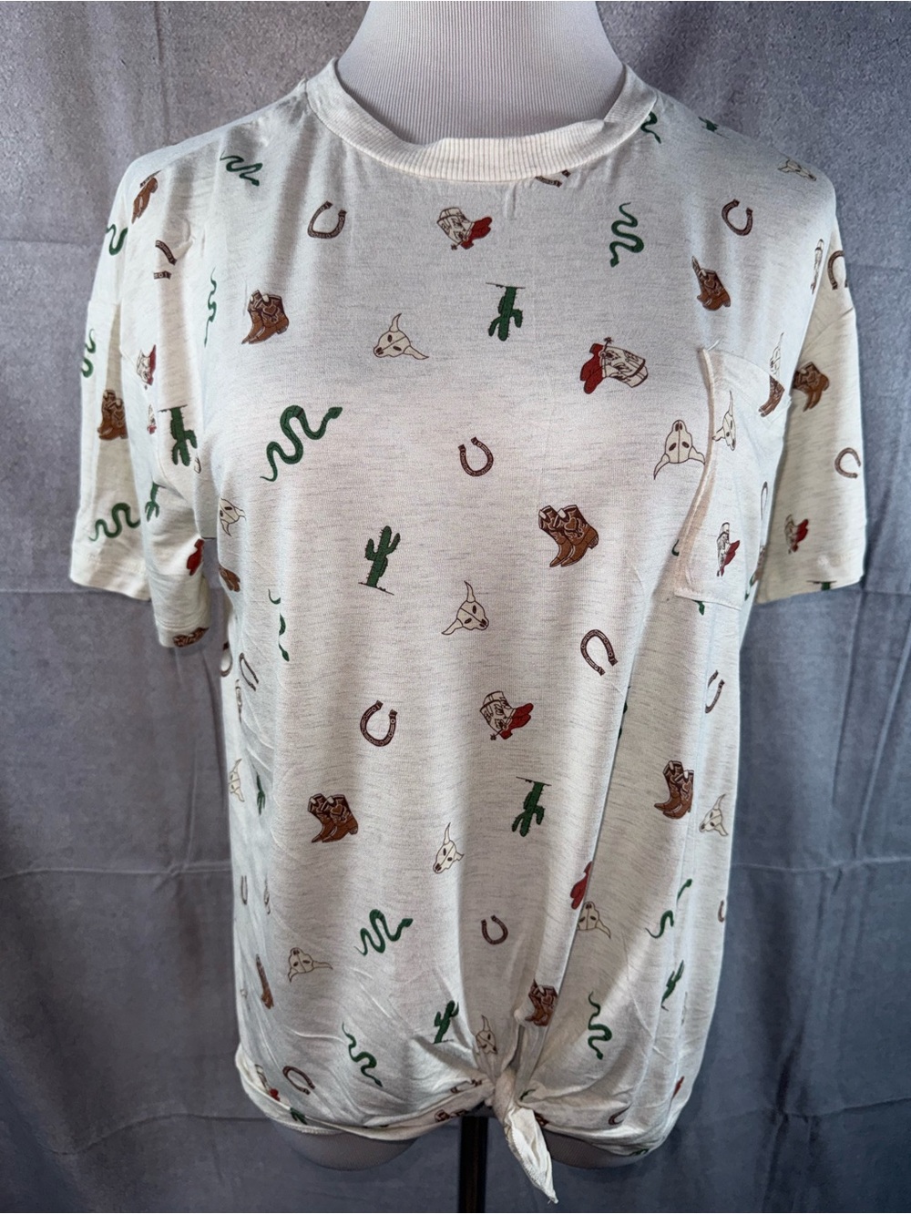 2433-No Boundaries Cream Western Motif Short-Sleeve Tie-Hem Tee